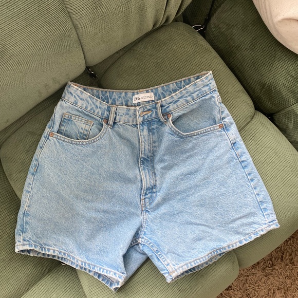Zara Blue Mom Shorts - Picture 1 of 5